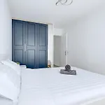 Suite Au Coeur De Paris, Architecturale Et Elegante